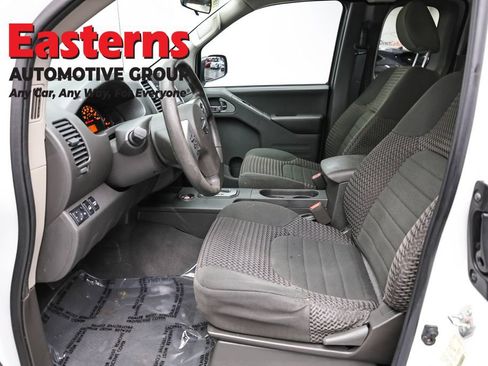 Used 2021 Nissan Frontier SV AWD/4WD image 13