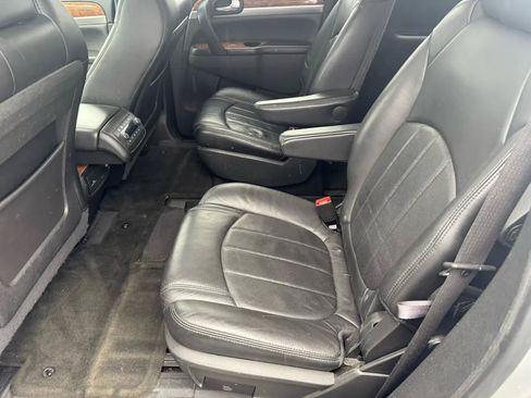 Used 2011 Buick Enclave CXL AWD/4WD image 16
