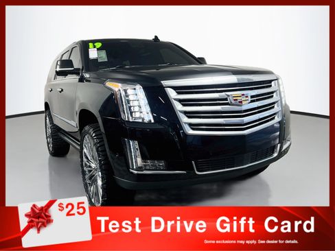 Used 2019 Cadillac Escalade Platinum RWD image 1