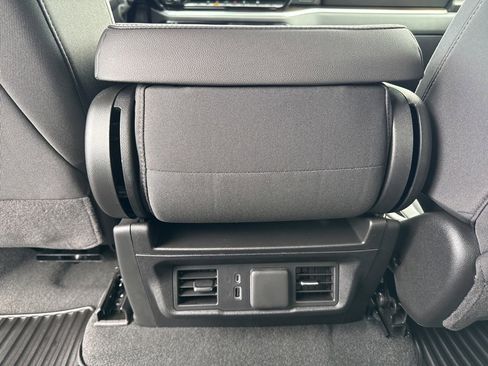 New 2026 GMC Sierra 1500 Elevation image 12