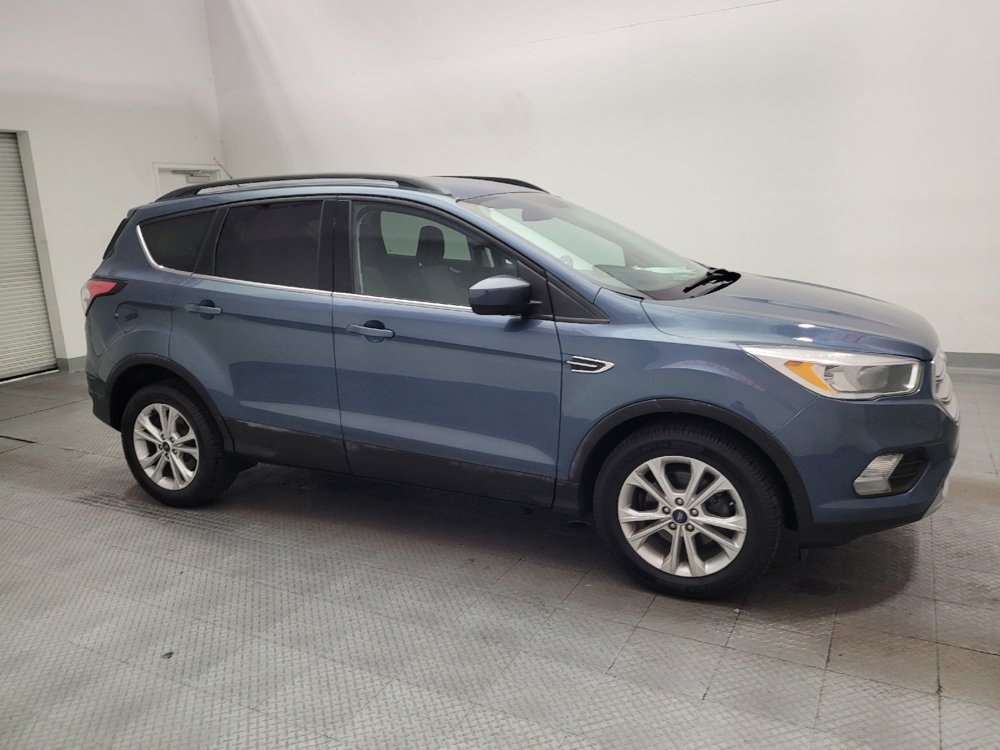 Used 2018 Ford Escape SE FWD image 11