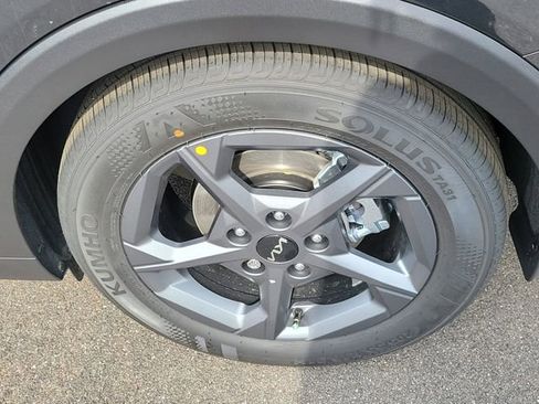 New 2026 Kia K4 LXS image 8