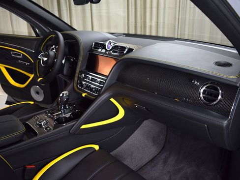 New 2026 Bentley Bentayga Extended Wheelbase AWD/4WD image 25