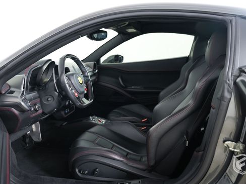 Used 2010 Ferrari 458 Italia Coupe RWD image 15