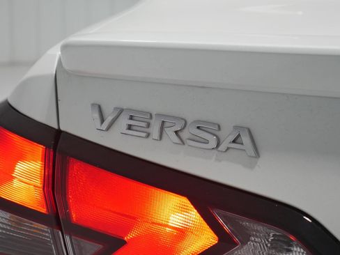 Used 2024 Nissan Versa SR w/ Electronics Package image 20