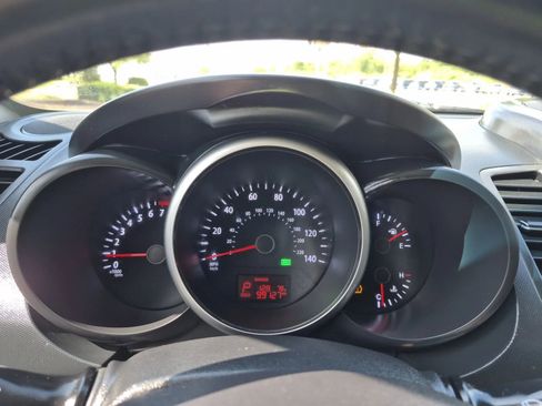 Used 2013 Kia Soul + w/ Audio Pkg FWD image 29