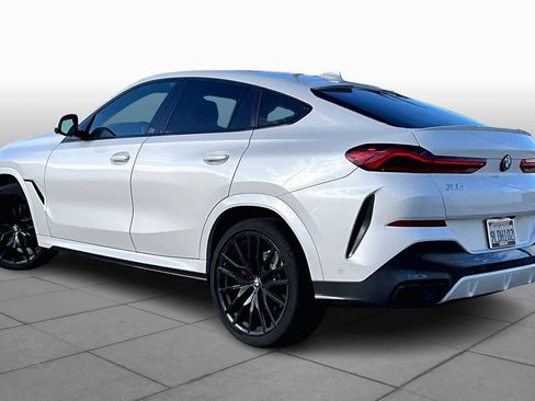 Used 2022 BMW X6 xDrive40i w/ M Sport Package image 11