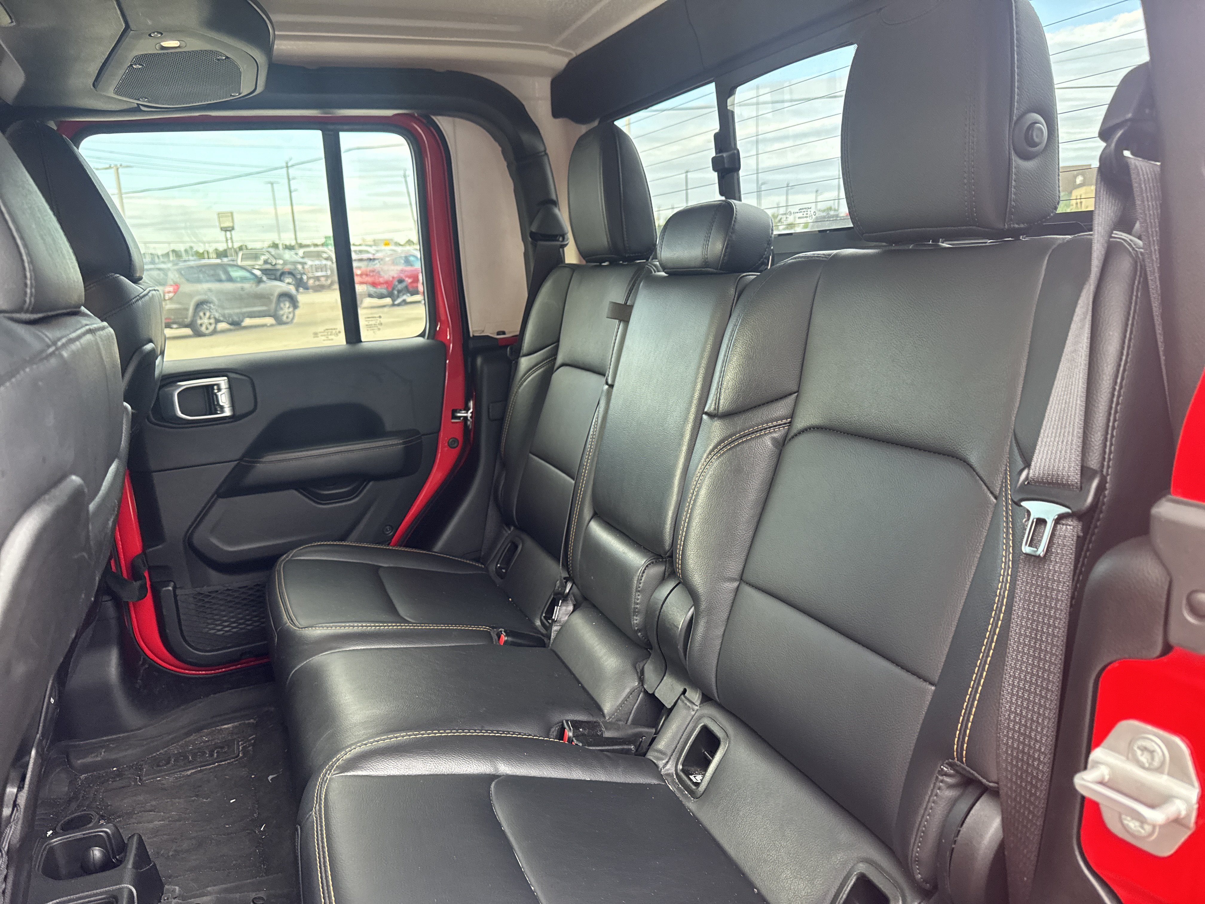 Used 2025 Jeep Gladiator Sport AWD/4WD image 8