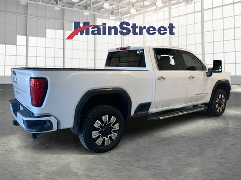 Used 2024 GMC Sierra 2500 Denali w/ Denali Reserve Package image 5