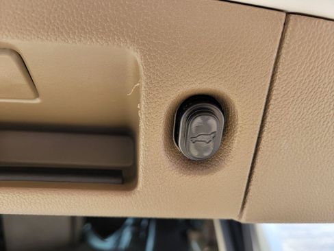 Used 2018 Chevrolet Tahoe LT RWD image 38