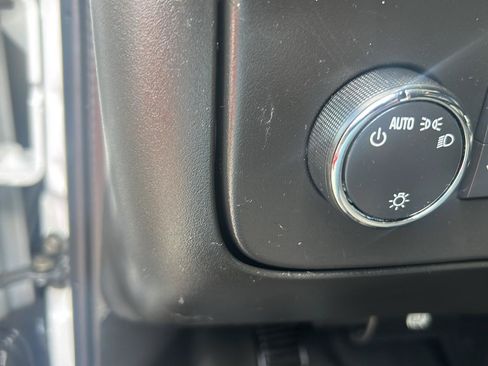 Used 2018 Chevrolet Express 2500 RWD image 29
