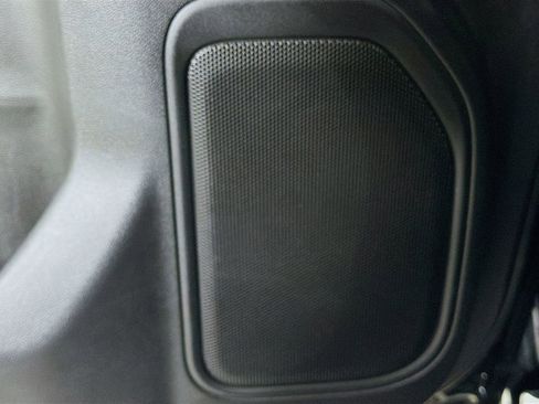 Used 2025 Chevrolet Silverado 1500 Custom image 22