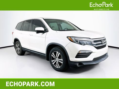Used 2017 Honda Pilot EX image 1