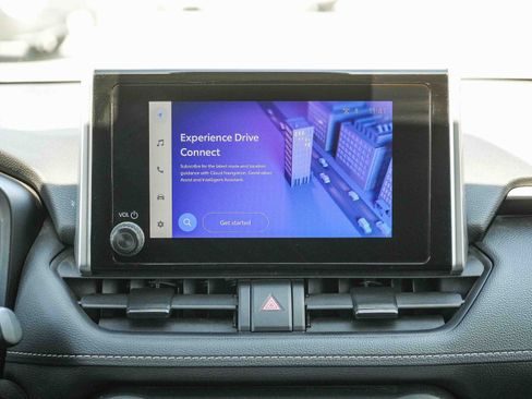 Used 2025 Toyota RAV4 XLE AWD/4WD image 14