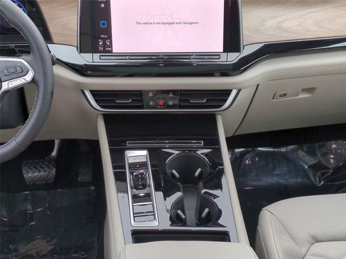 New 2026 Volkswagen Atlas SE image 15