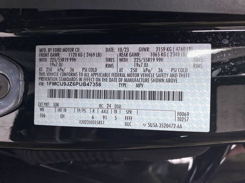 Used 2023 Ford Escape Platinum image 36