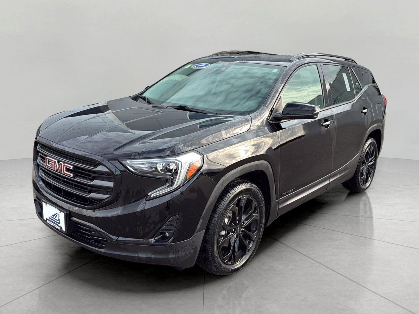 Used 2021 GMC Terrain SLT w/ Infotainment Package II AWD/4WD image 4