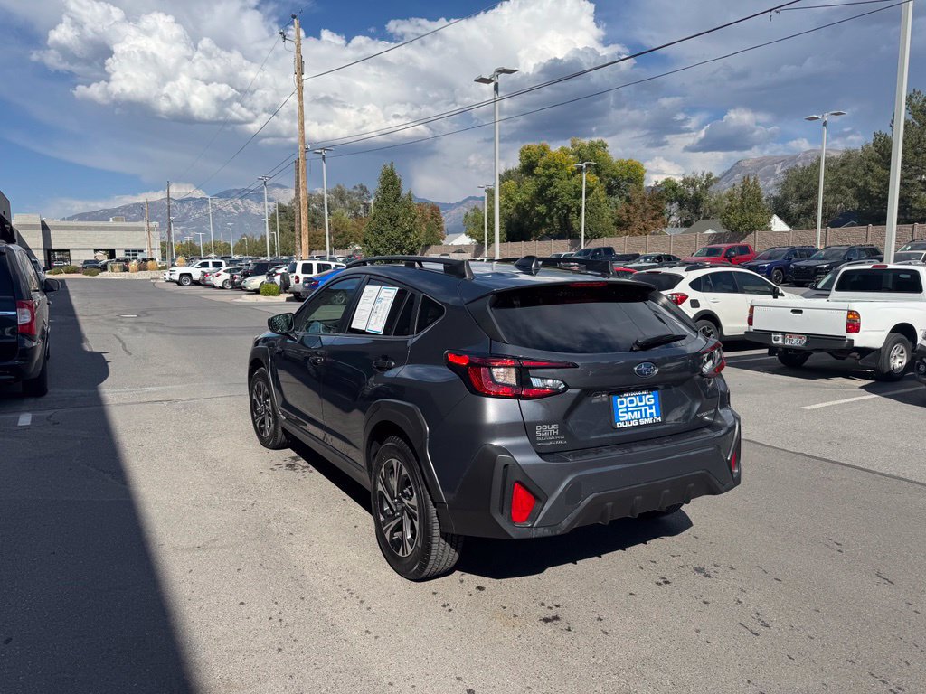 Used 2024 Subaru Crosstrek 2.0i Premium AWD/4WD image 3
