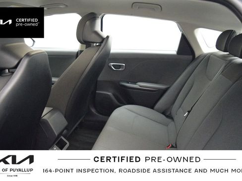 Used 2025 Kia K4 LXS image 13
