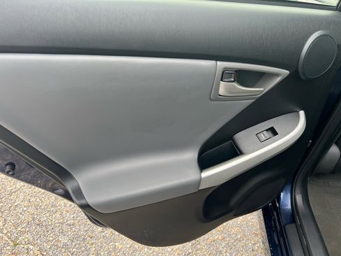 Used 2013 Toyota Prius Four image 28