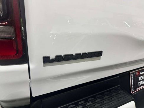 Used 2023 RAM 1500 Laramie AWD/4WD image 11