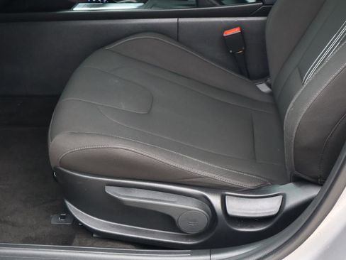 Certified 2024 Hyundai Elantra SEL image 14