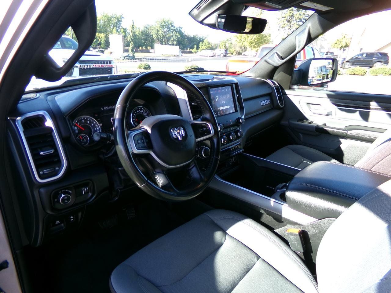 Used 2021 RAM 1500 Big Horn AWD/4WD image 16