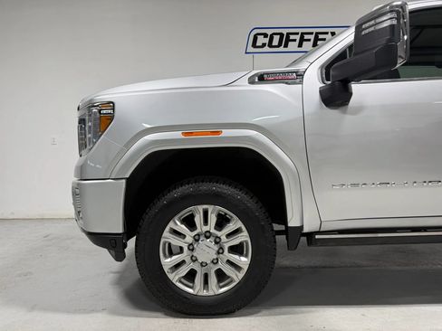 Used 2023 GMC Sierra 2500 Denali w/ Denali Ultimate Package AWD/4WD image 10