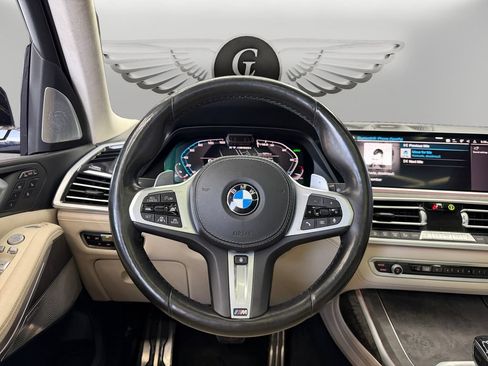 Used 2020 BMW X7 M50i w/ Dynamic Handling Package AWD/4WD image 12