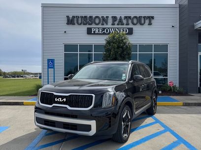 Used 2024 Kia Telluride EX w/ EX Captain's Chair Package