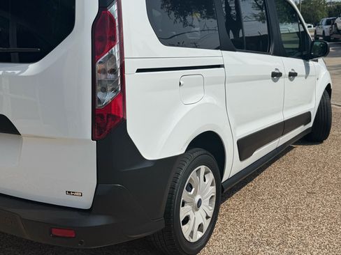 Used 2021 Ford Transit Connect XL FWD image 4