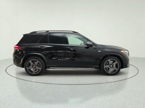 Used 2025 Mercedes-Benz GLE 450e 4MATIC image 4