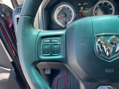 Used 2017 RAM 1500 Express AWD/4WD image 14