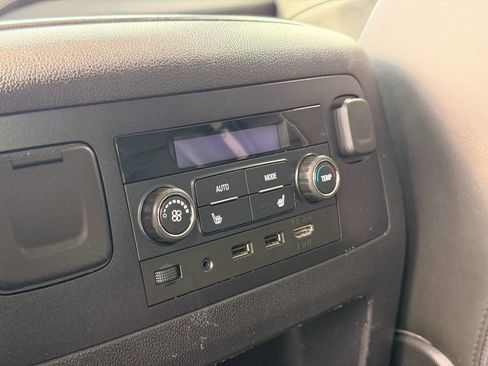 Used 2019 GMC Yukon Denali w/ Denali Ultimate Package image 18