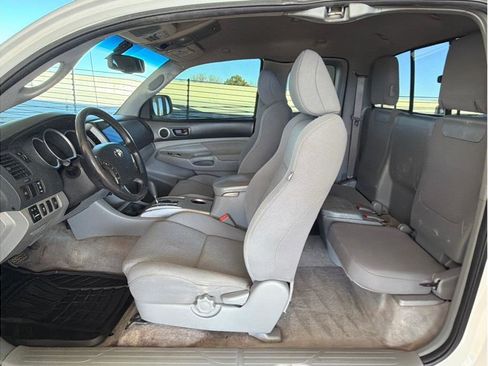 Used 2010 Toyota Tacoma 4x4 Access Cab V6 image 10
