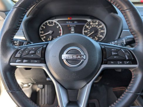 Used 2023 Nissan Altima 2.5 SR image 18