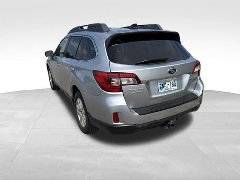 Used 2016 Subaru Outback 2.5i Premium AWD/4WD image 5