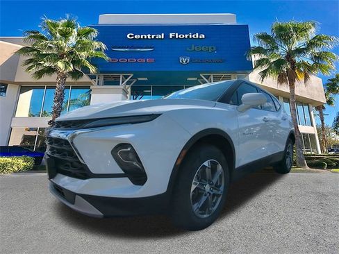 Used 2023 Chevrolet Blazer LT image 9