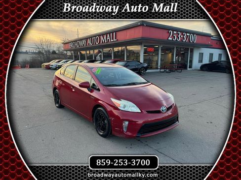 Used 2013 Toyota Prius Three FWD image 1
