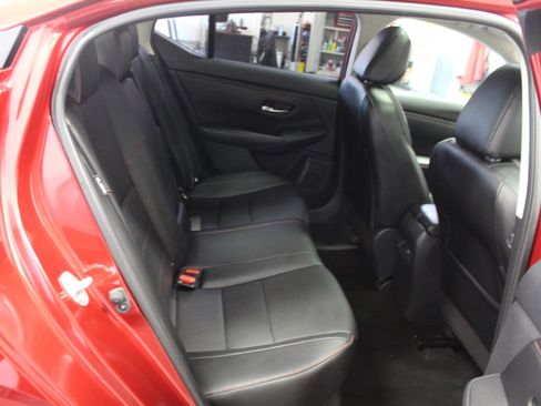 Used 2020 Nissan Sentra SR w/ Premium Package image 27