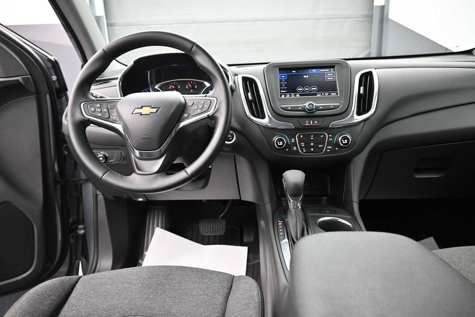 Used 2024 Chevrolet Equinox LT AWD/4WD image 15