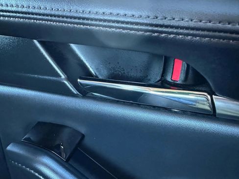 Used 2022 MAZDA MAZDA3 s image 40