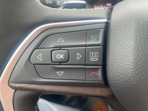 New 2026 Jeep Grand Cherokee L 4WD image 23