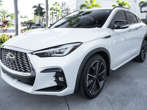 Certified 2023 INFINITI QX55 Essential image 5