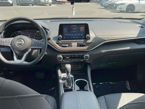 Used 2023 Nissan Altima 2.5 SV FWD image 28