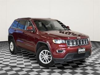 Used 2019 Jeep Grand Cherokee Laredo video 1