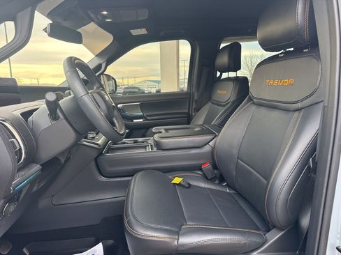 Used 2025 Ford Expedition Tremor image 14