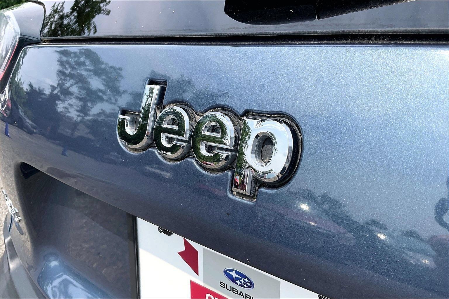 Used 2019 Jeep Cherokee Limited AWD/4WD image 31