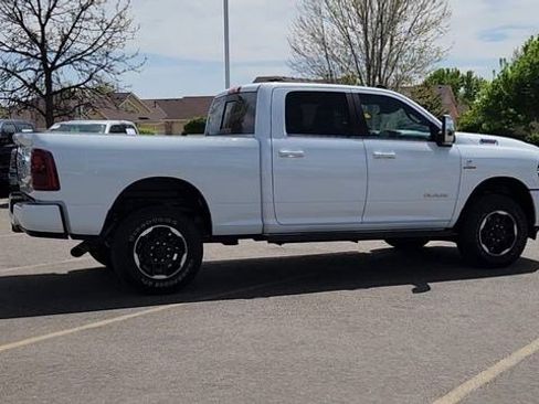 Used 2025 RAM 2500 Laramie AWD/4WD image 14