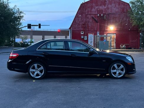 Used 2012 Mercedes-Benz E 350 4MATIC Sedan image 11